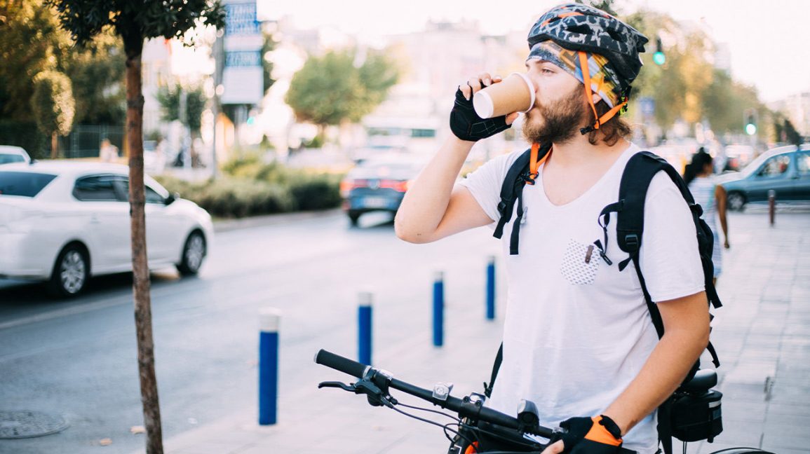 Kahve İçmek Daha Hızlı Bisiklet Sürmenizi Sağlar Mı?