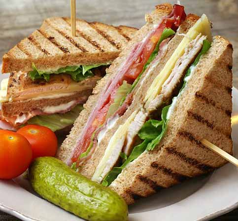 Kulüb Sandviç (Club Sandwich) Kaç Kalori