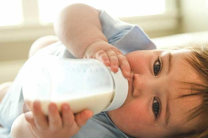 Süt Protein Alerjisi Belirtileri Nelerdir? Nasıl Teşhis Edilir?