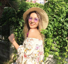 Diyetisyen Ayşe Özgül