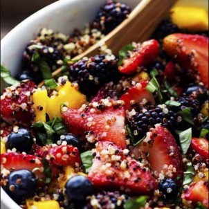  Meyveli Kinoa Salatası Kaç Kalori