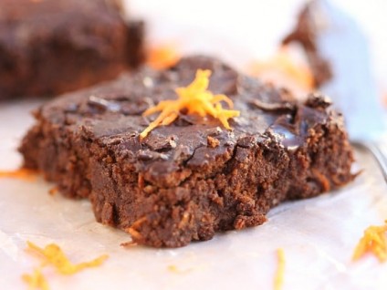 Diyetasistan Havuçlu Browni Kek Tarifi