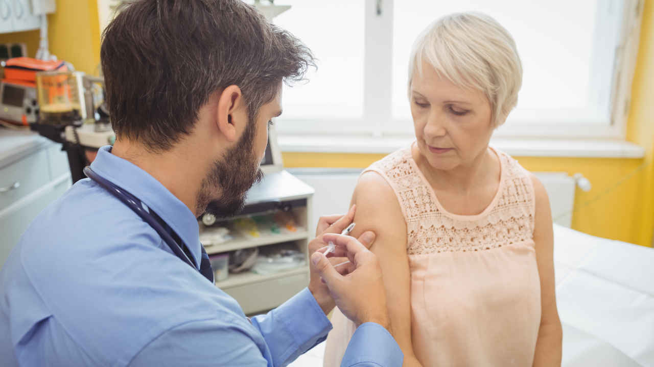Yetişkinlerin Aşılara Çok Fazla İhtiyacı Var: Bilmeniz Gerekenler