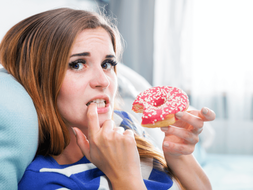 Tatlı Yediğimde Dişlerim Neden Ağrıyor? Şeker Dişlere Zarar Verir Mi?